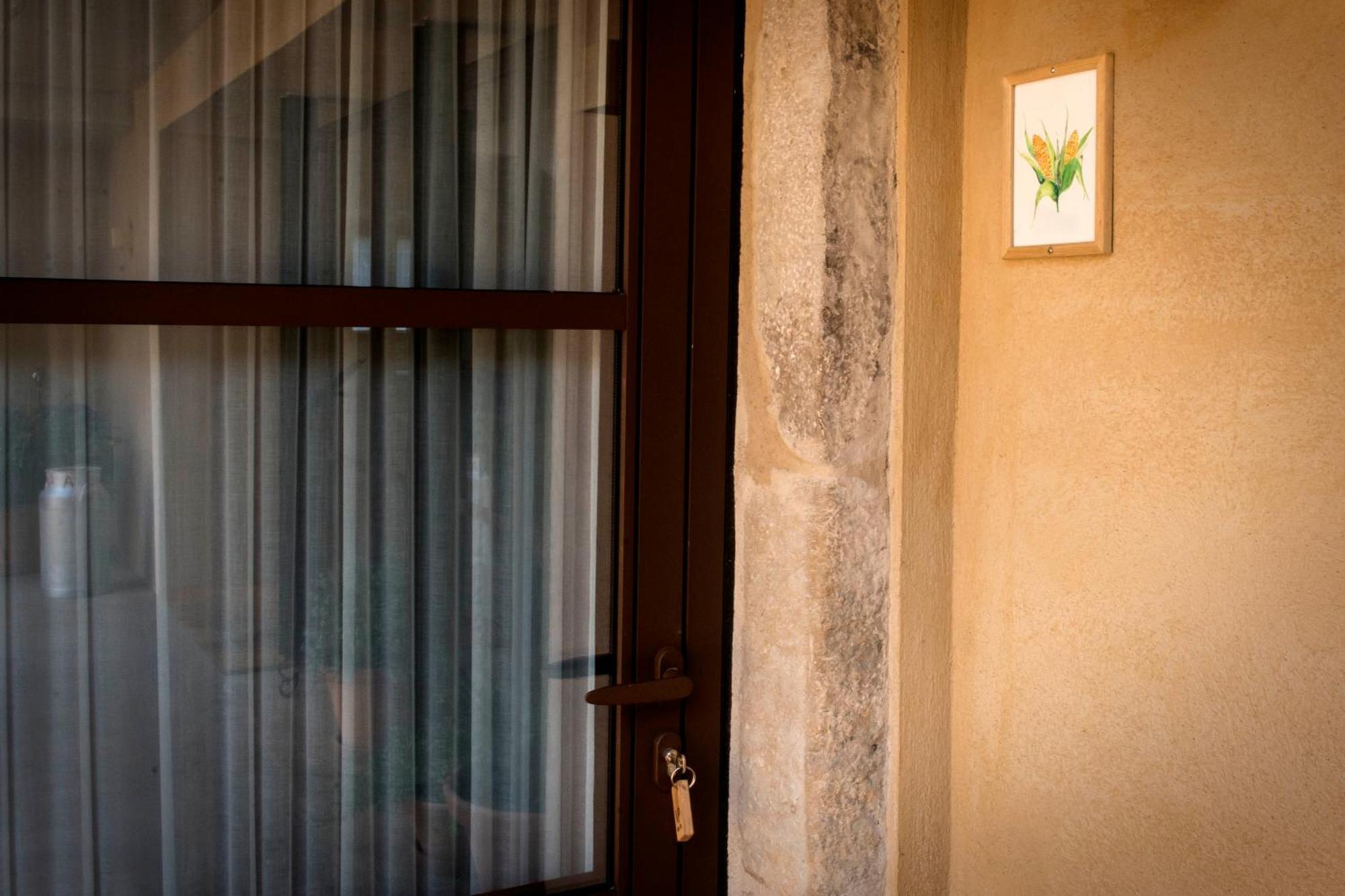 Mas Pla Bed & Breakfast Riudellots de la Selva Exterior photo