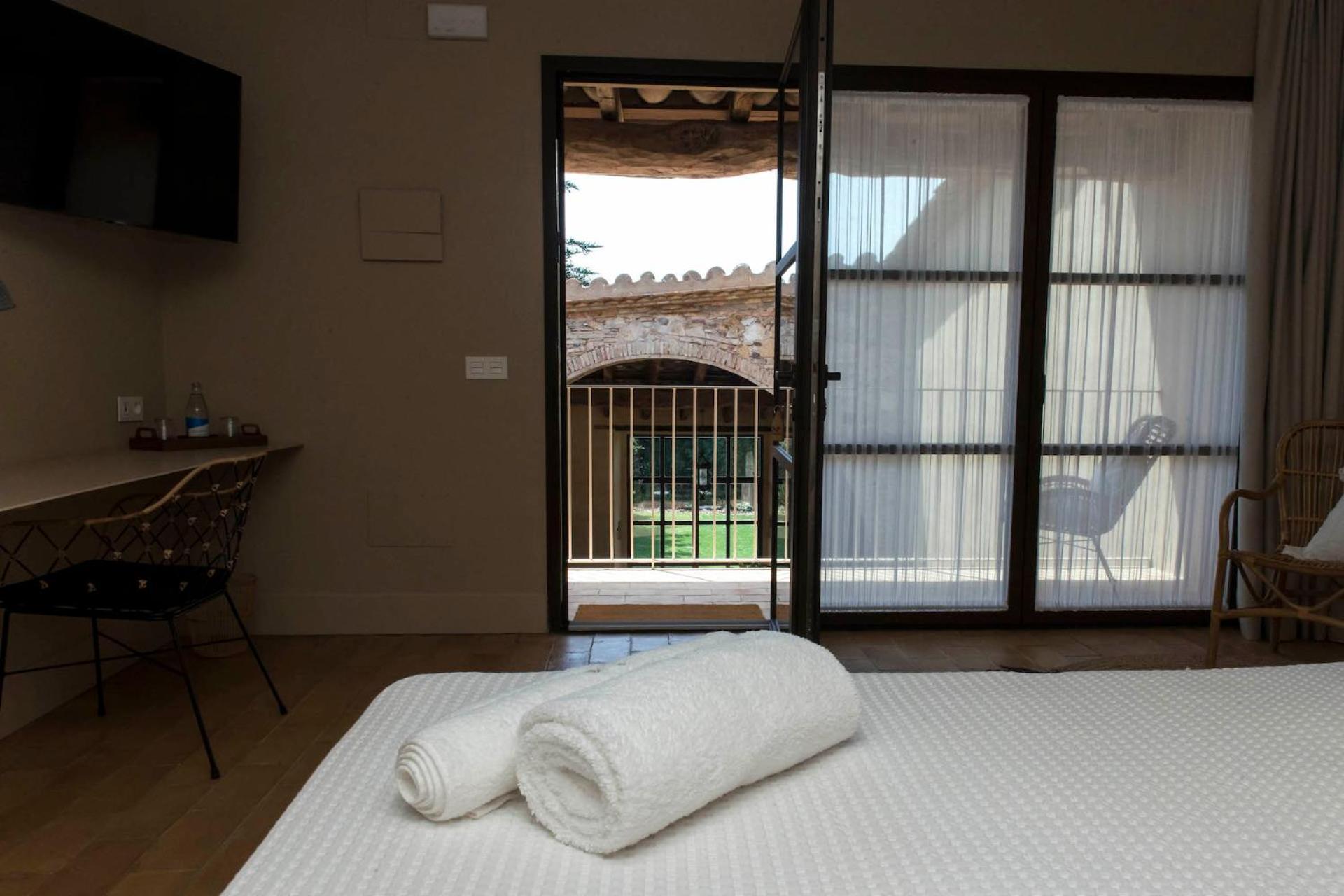 Mas Pla Bed & Breakfast Riudellots de la Selva Exterior photo